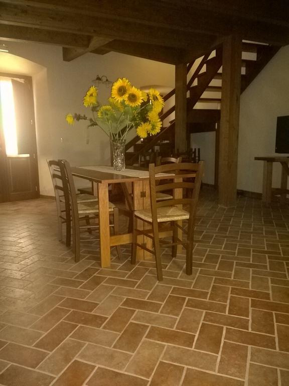 Agriturismo Battaglia Villamassargia Exterior foto